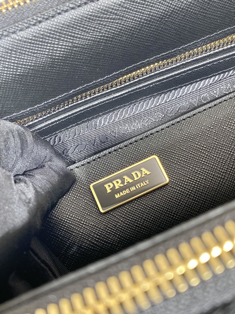 Pra*a top handle bags